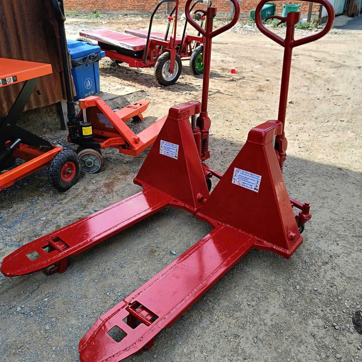Xe nâng tay 1 càng hiệu Bishamon