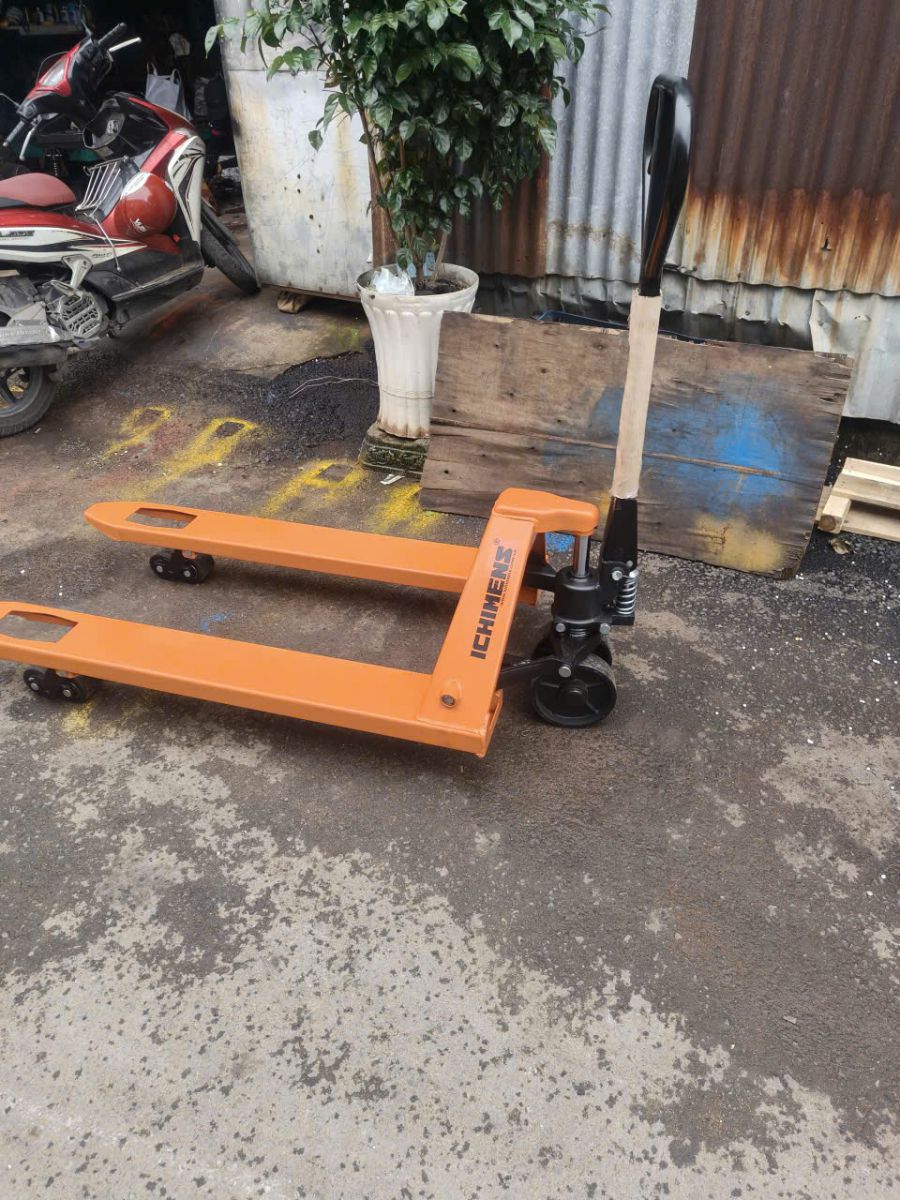 Xe nâng tay Inchimes Việt nam