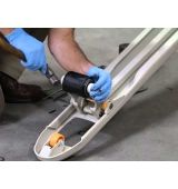 Dịch vụ thay bánh xe nâng tay tận nơi