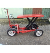 Tại sao phải chế bánh hơi lớn cho xe nâng mặt bàn kéo chậu ngoài vườn